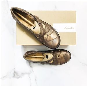 Clarks Collection Pewter Ashland Spin Shoe Sz 7.5N